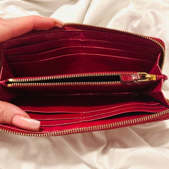 Miu Miu Large Matelassé Nappa Red Leather Long Wallet Authentic - Picture 2 of 6